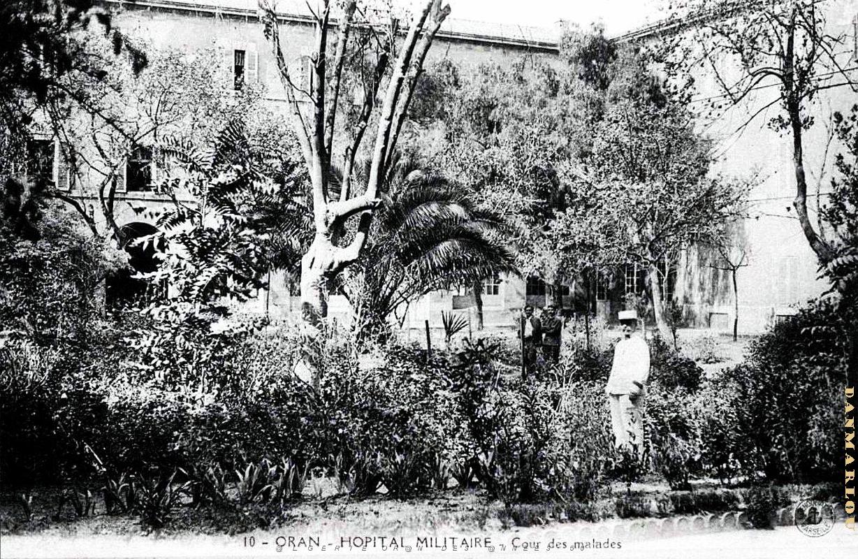 28 - ORAN HOPITAL MILITAIRE BAUDENS.jpg